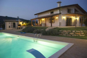 Studio apartment in countryside villa with swimming pool
